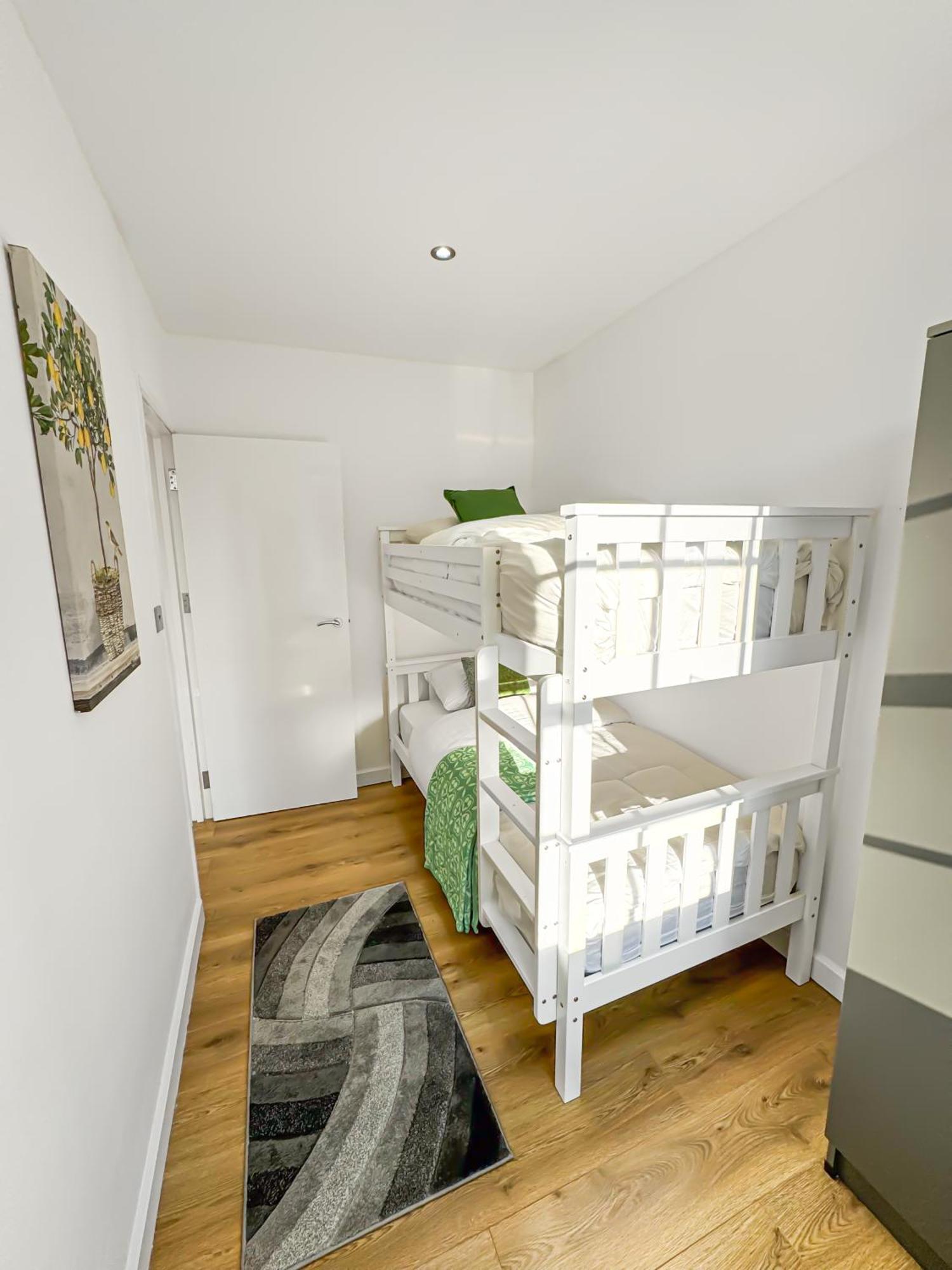 Luxury Flat For 6 - 5 Min Walk From Camden Market Hw4 Лондон Екстериор снимка