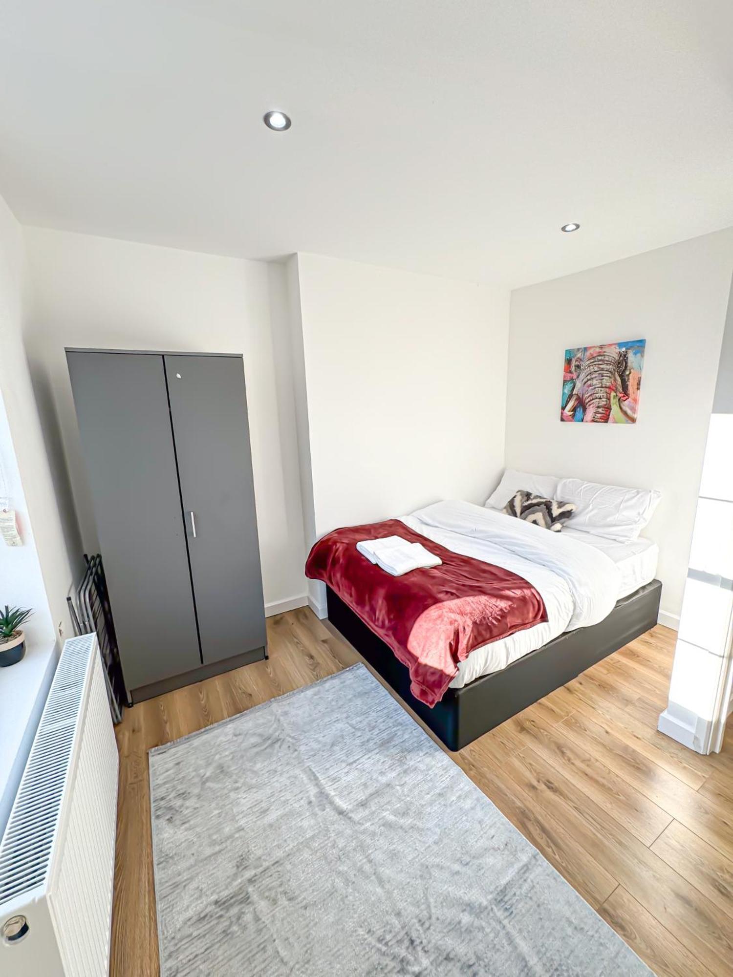 Luxury Flat For 6 - 5 Min Walk From Camden Market Hw4 Лондон Екстериор снимка