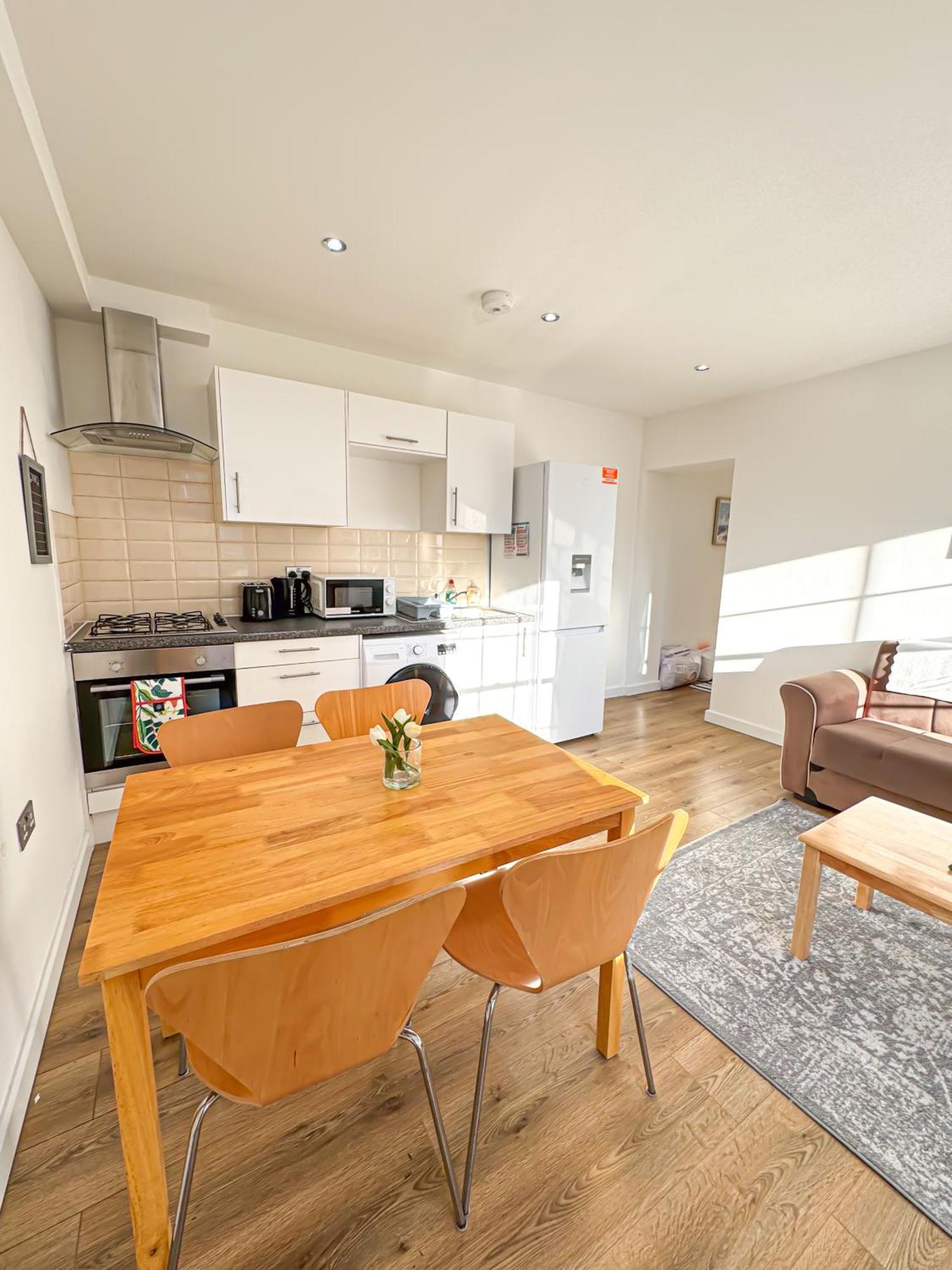 Luxury Flat For 6 - 5 Min Walk From Camden Market Hw4 Лондон Екстериор снимка